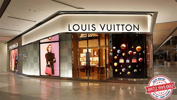 Vách kính cường lực mặt tiền Louis Vuition